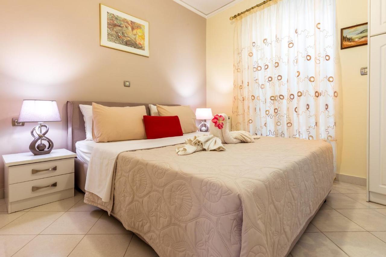 Piraeus Lux Secret Apartman Szoba fotó